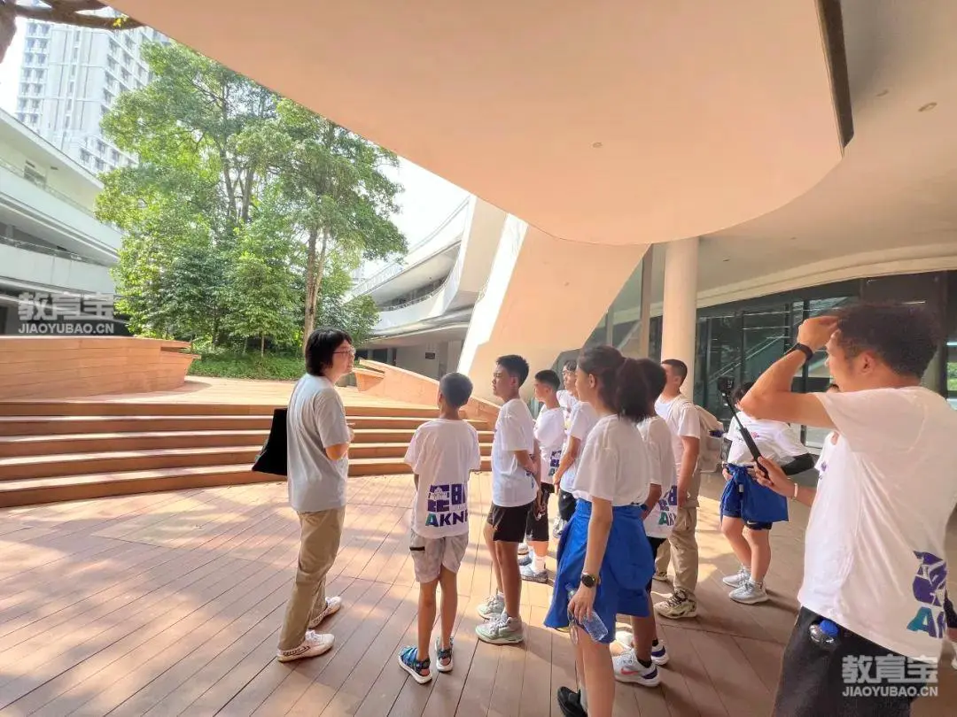 青少年篮球运动员体能训练特征包括_0